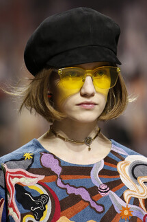 Details Christian Dior , Details Dior Fall 2018 Ready-to-Wear , Детали показа Кристиан Диор , Детали показа Диор осень зима 2018 , Fashion show , неделя моды в Париже , PFW , Мария Грация Кьюри , Mainstyles